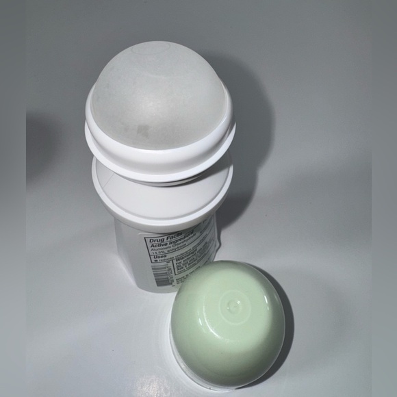 Avon’s Haiku Roll On Women’s Deodorant - Picture 4 of 4